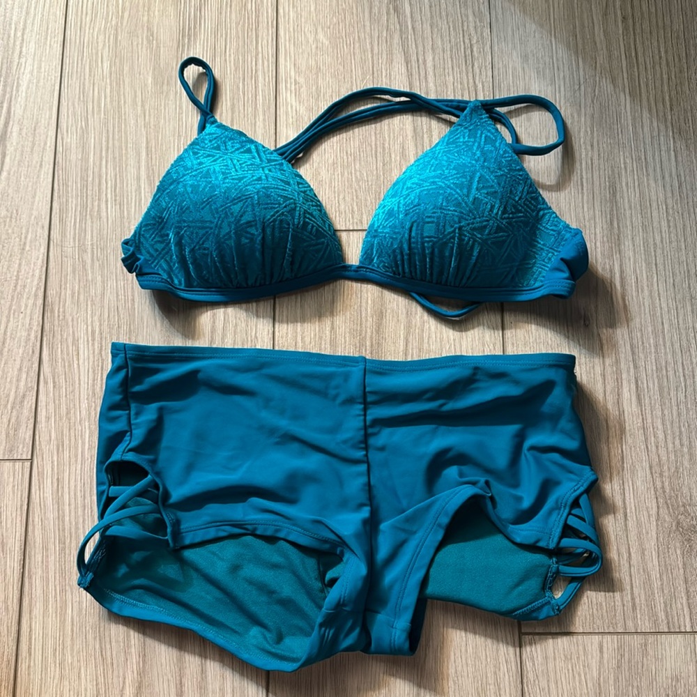 Bathing suit. Top small. Bottoms medium.